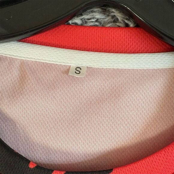 Albanian logo Unisex Graphic T-Shirt Red Crew Neck Short Sleeve Size S - Picture 3 of 8